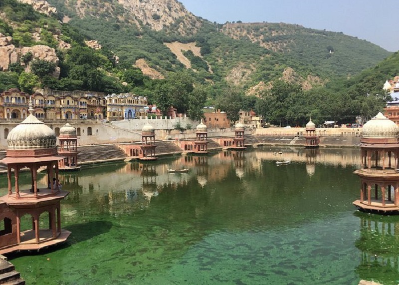 rajasthan top tourist places in hindi